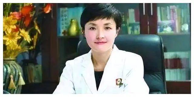 的堕落史她的荒唐奢靡让我们咂舌凯发K8旗舰厅广东“美女院长”(图2)