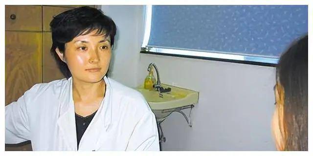 的堕落史她的荒唐奢靡让我们咂舌凯发K8旗舰厅广东“美女院长”(图12)