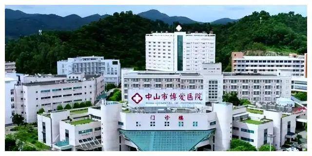 的堕落史她的荒唐奢靡让我们咂舌凯发K8旗舰厅广东“美女院长”(图14)