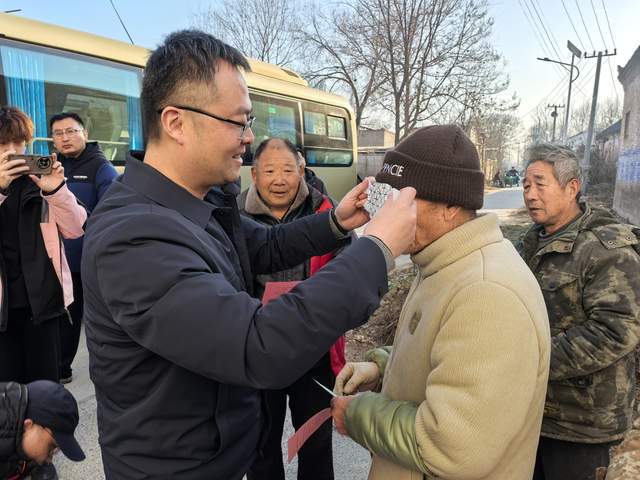 院医药学院党总支开展主题党日活动凯发国际K8河南应用技术职业学(图6)